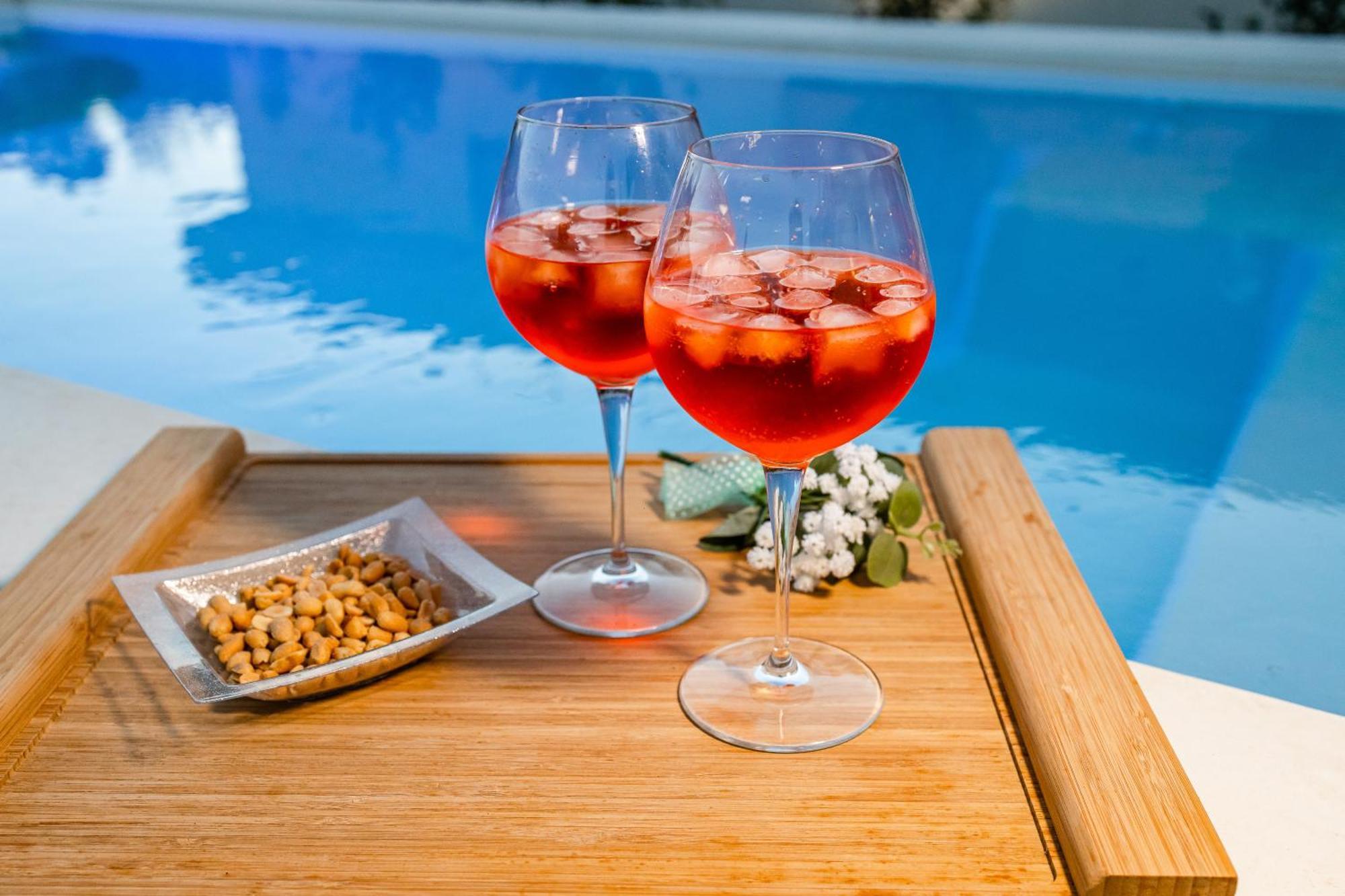 La Collina Di Montegrappa: Villa Suites with Private and Shared Pools Tuglie Exterior photo