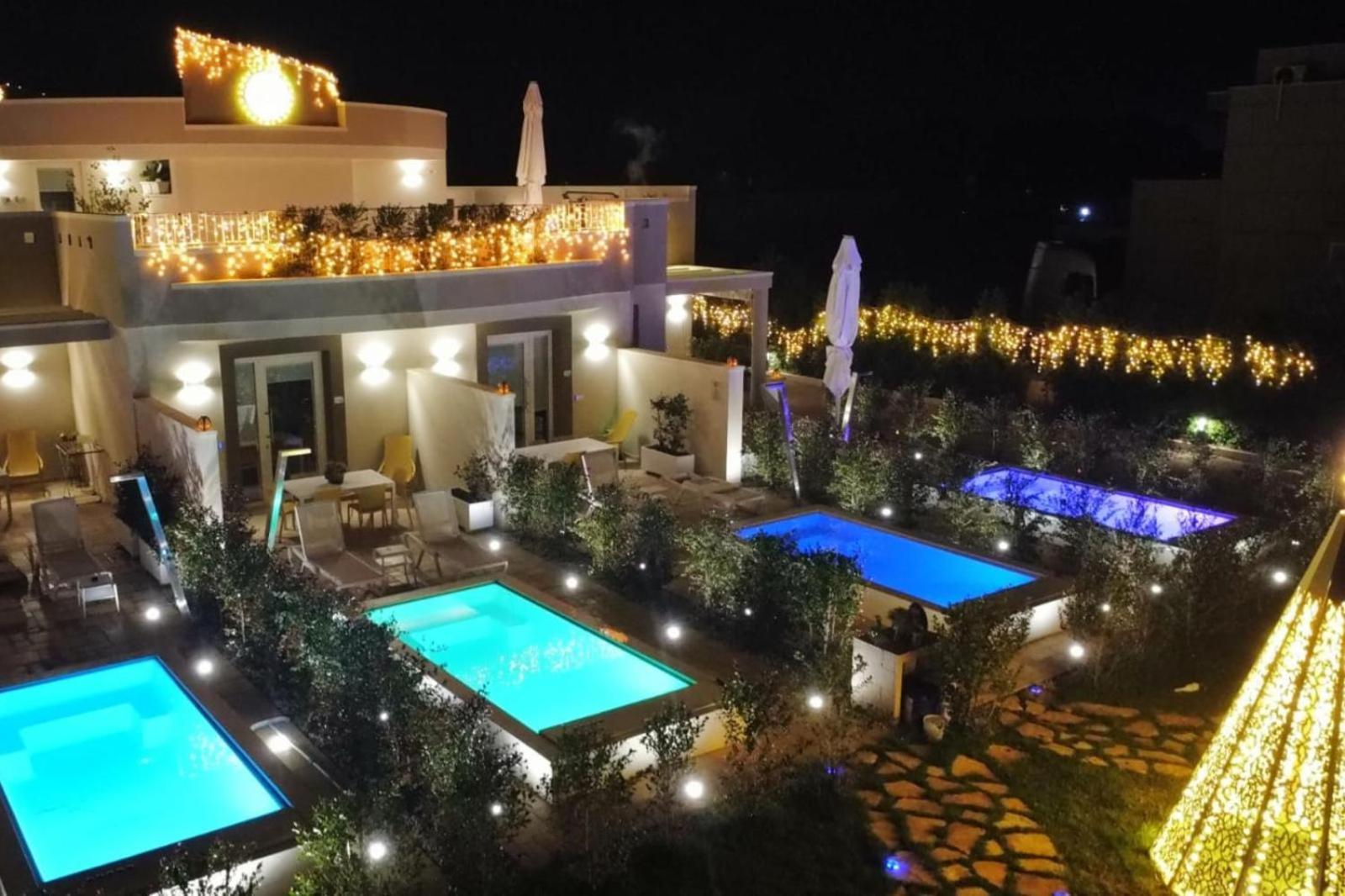 La Collina Di Montegrappa: Villa Suites with Private and Shared Pools Tuglie Exterior photo
