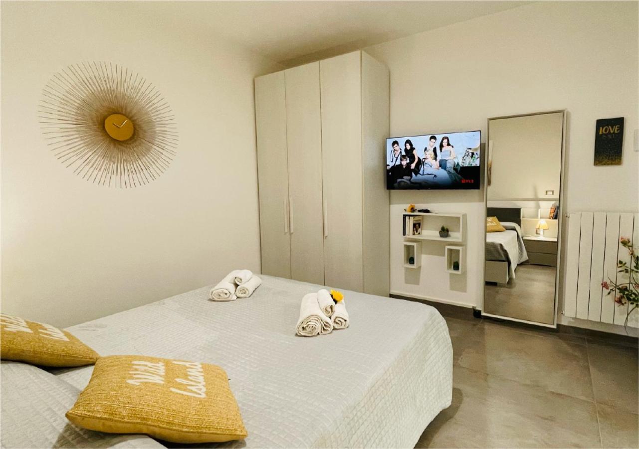 La Collina Di Montegrappa: Villa Suites with Private and Shared Pools Tuglie Exterior photo